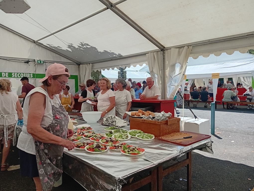 Kermesse de Saint-Vincent-de-Xaintes (©B. Marchal)